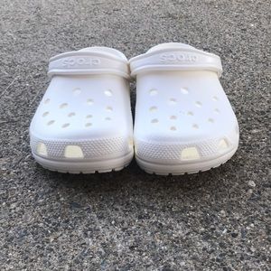Size 8 Womens Crocs🤍